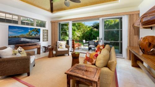 Kamuela House | SUN COTTAGE Bright 3BR KaMilo Home Close to Pool