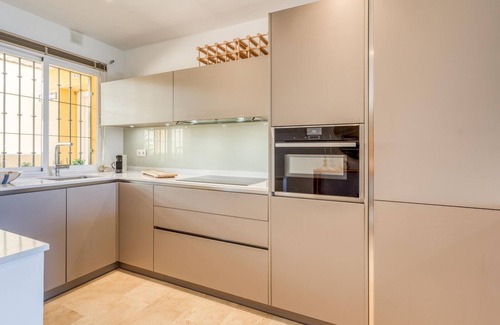 Estepona Apartment | Sun-Drenched Apartment in Estepona - 2BR, Pools, Near Beaches & Old Town