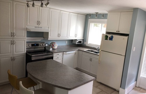 Collingwood Ski Chalet | Sun Filled Chalet backing onto the Golf Course