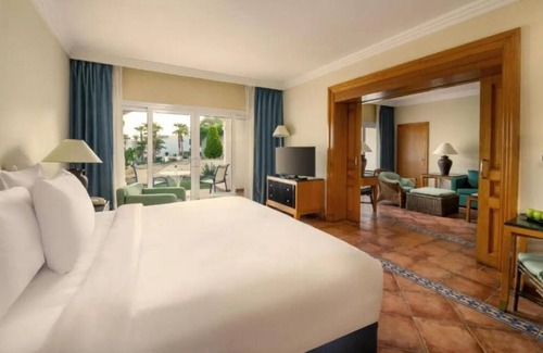 Sharm El Sheikh Resort | Sun-Kissed Shores & All-Day Dining l Kids Club, Spa Days & Water Adventures