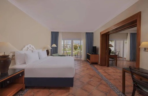 Sharm El Sheikh Resort | Sun-Kissed Shores & All-Day Dining l Kids Club, Spa Days & Water Adventures