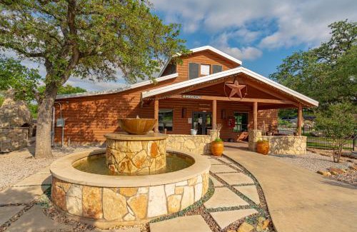 La Hacienda Estates Resort | Sun Outdoors Lake Travis