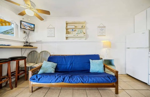 Old Orchard Beach Apartment | Sun, Sand & Serenity: 2-BR with Beach Access
