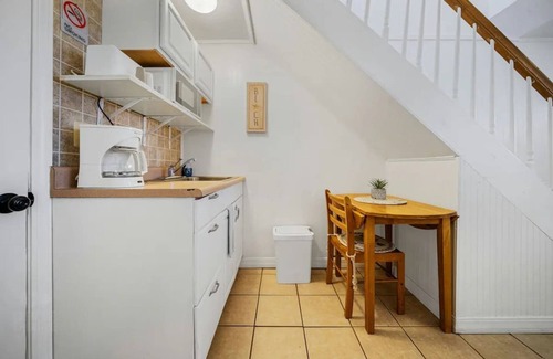 Old Orchard Beach Apartment | Sun, Sand & Serenity: 2-BR with Beach Access