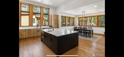 Cle Elum House | Suncadia 4 Bdrm Home located within the heart of the Resort