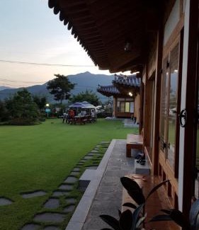 Suncheon House | Suncheon Sagyejeol Haeoreum Hanok Pension
