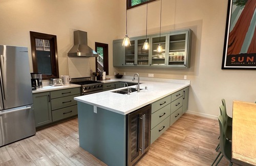 Guerneville House | Sundance Retreat - Modern, spacious redwood escape!