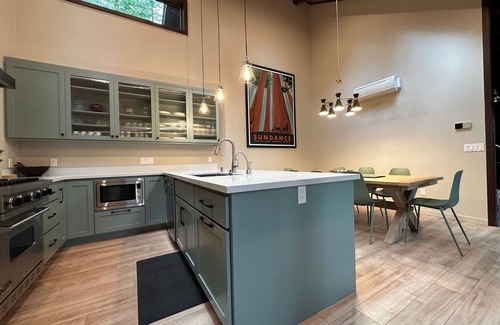 Guerneville House | Sundance Retreat - Modern, spacious redwood escape!