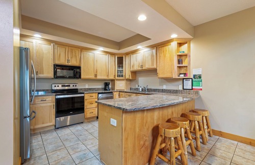 Crosslake Condo | Sundance Ridge 841| Crosslake, Pool, Hot Tub