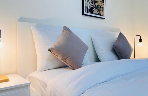 Jebel Ali Hotel | Sunday Luxury Apartments At Concord Towe