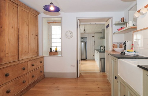 Lyme Regis Cottage | Sundial House