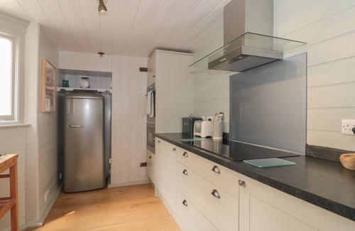 Lyme Regis Cottage | Sundial House