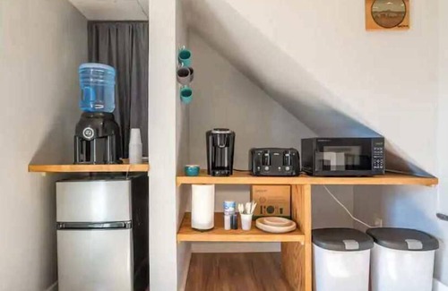 Asheville Apartment | Sunflower Suite, 10 minutes to Downtown