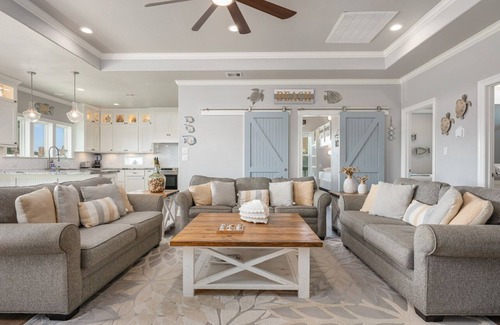 Port Bolivar House | Sunkissed Castle - Beautiful 4 bedroom home 1000 ft from the beach!