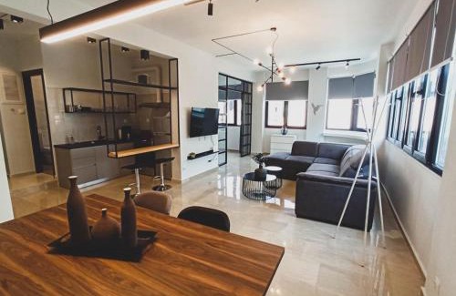 Volos City Centre Apartment | Sunlight - Volos City Center [Spacious Modern Apartments]