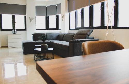 Volos City Centre Apartment | Sunlight - Volos City Center [Spacious Modern Apartments]