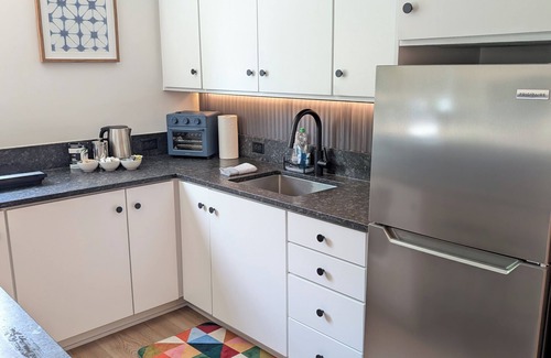Downtown Apartment | Sunlit Haven - Walk to Downtown