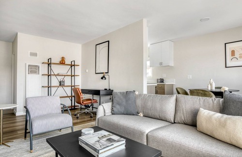 Delthorne Apartment | Sunlit Torrance 1BR w/W/D & Courtyard, nr Redondo Beach, by Blueground