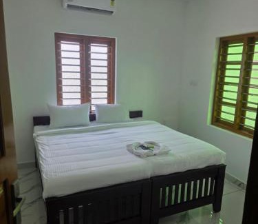 Kakkanad Hotel | Sunna bhai residency