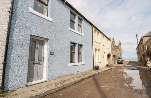 Seahouses House | Sunnie Cottage