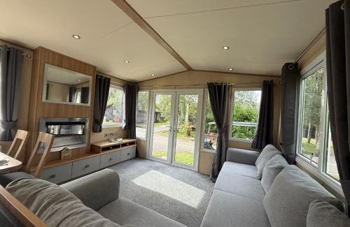 Tattershall Other | Sunningdale comfy suite