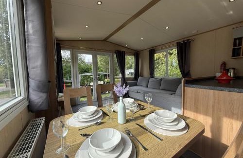 Tattershall Other | Sunningdale comfy suite