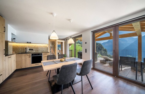 Moso in Passiria Apartment | "Sunnseitn Lodge Apt Moutainsuite" with whirlpool, infrared sauna, panoramic mountain terrace