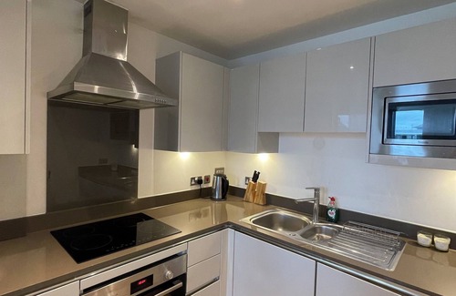 Lewisham Apartment | Sunny 1-Bed Flat, Near Greenwich and Deptford