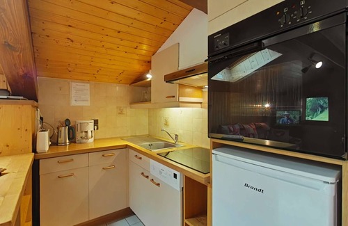 Le Grand-Bornand Apartment | Sunny 2-star Apartment, 6 sleeps, near slopes, south balcony, ski shuttle