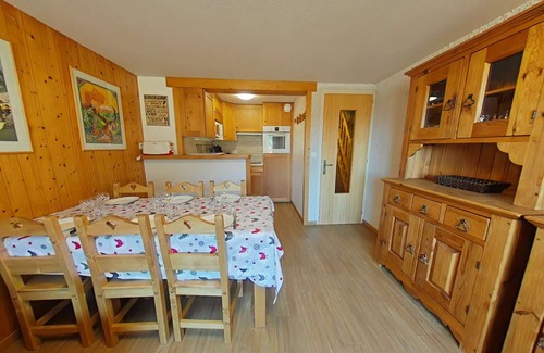 Le Grand-Bornand Apartment | Sunny 3-Room Apartment with Mountain Views, Near Ski Lifts, Sleeps 6