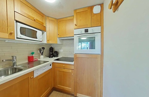 Le Grand-Bornand Apartment | Sunny 3-Room Apartment with Mountain Views, Near Ski Lifts, Sleeps 6