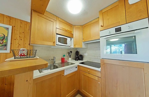 Le Grand-Bornand Apartment | Sunny 3-Room Apartment with Mountain Views, Near Ski Lifts, Sleeps 6