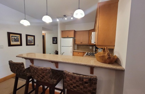 Rossland Condo | Sunny and Cozy Two Bedroom