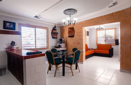 Varadero House | Sunny and Upscale Flat in Varadero Beach