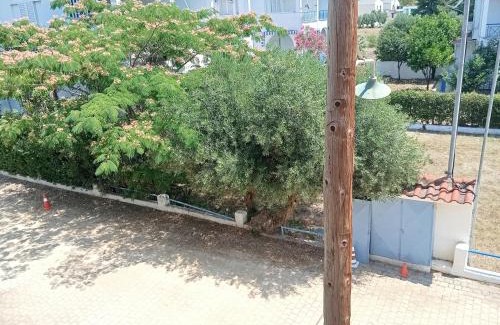 Gerakini House | Sunny Apartment 30m from the Beach