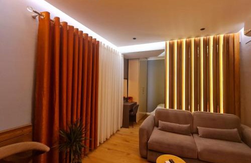 Blloku Apartment | Sunny Apartment - Blloku Tirana, near Lake