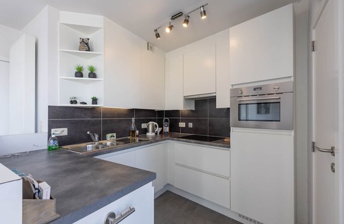Middelkerke Apartment | Sunny apartment with open terrace