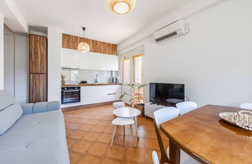 Golem Apartment | Sunny Balcony Stay | Walk to Golem Beach