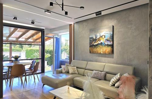 Qerek Apartment | Sunny Beach Apartments with Swimming Pool - 247