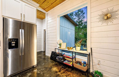Pickens Cabin | Sunny Cabin! Games, Hot Tub, Playset, Ping Pong
