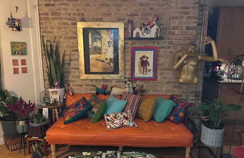 Ukrainian Village Apartment | Sunny Character Filled Apartment in Ukrainian Village Chicago