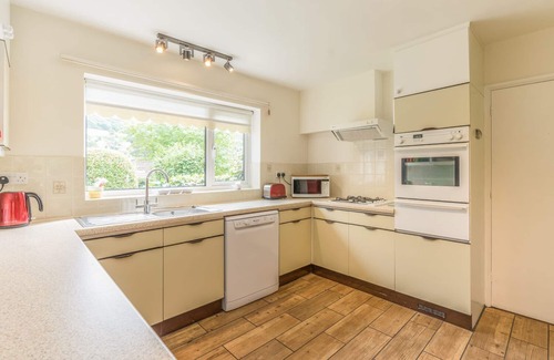 Church Stretton Cottage | SUNNY CORNER, pet friendly, with a garden in Church Stretton