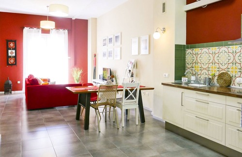La Goleta Condo | Sunny Cozy Quiet and Spacious Loft Apt Centre Malaga. Also long time, ask price