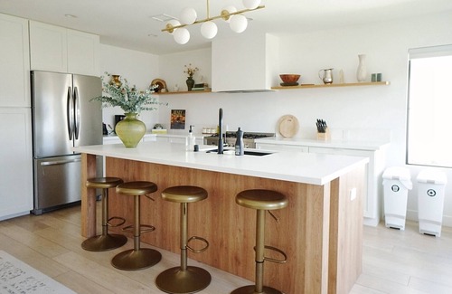 Los Angeles House | Sunny Elegant Designer House Near Beaches, Stadiums +