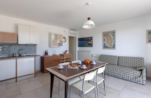 Sanarica Apartment | Sunny House Bilo with Pool, Sanarica, Italy