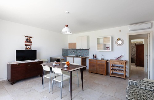 Sanarica Apartment | Sunny House Bilo with Pool, Sanarica, Italy