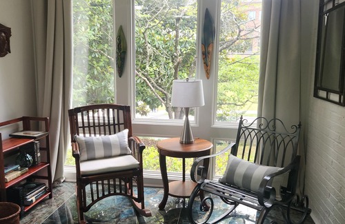 Home Park House | Sunny, luxe 2 BR house. Near GA Tech, Atlantic Station, Midtown, MARTA, I-75/85.