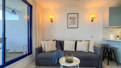 Taurito Apartment | Sunny Seaview Modern apt - pool and beach access