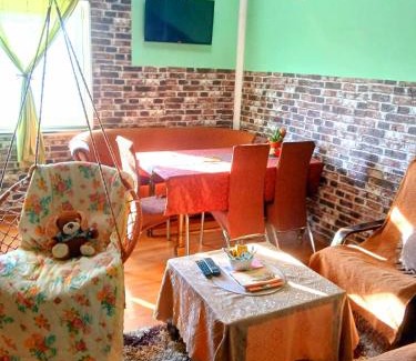 Petrovaradin House | Sunny Side Fruska Gora - veliko imanje sa kucom za odmor