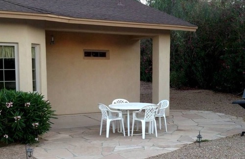 El Cuadro Estates Cottage | Sunny Spacious Cozy Cottage
